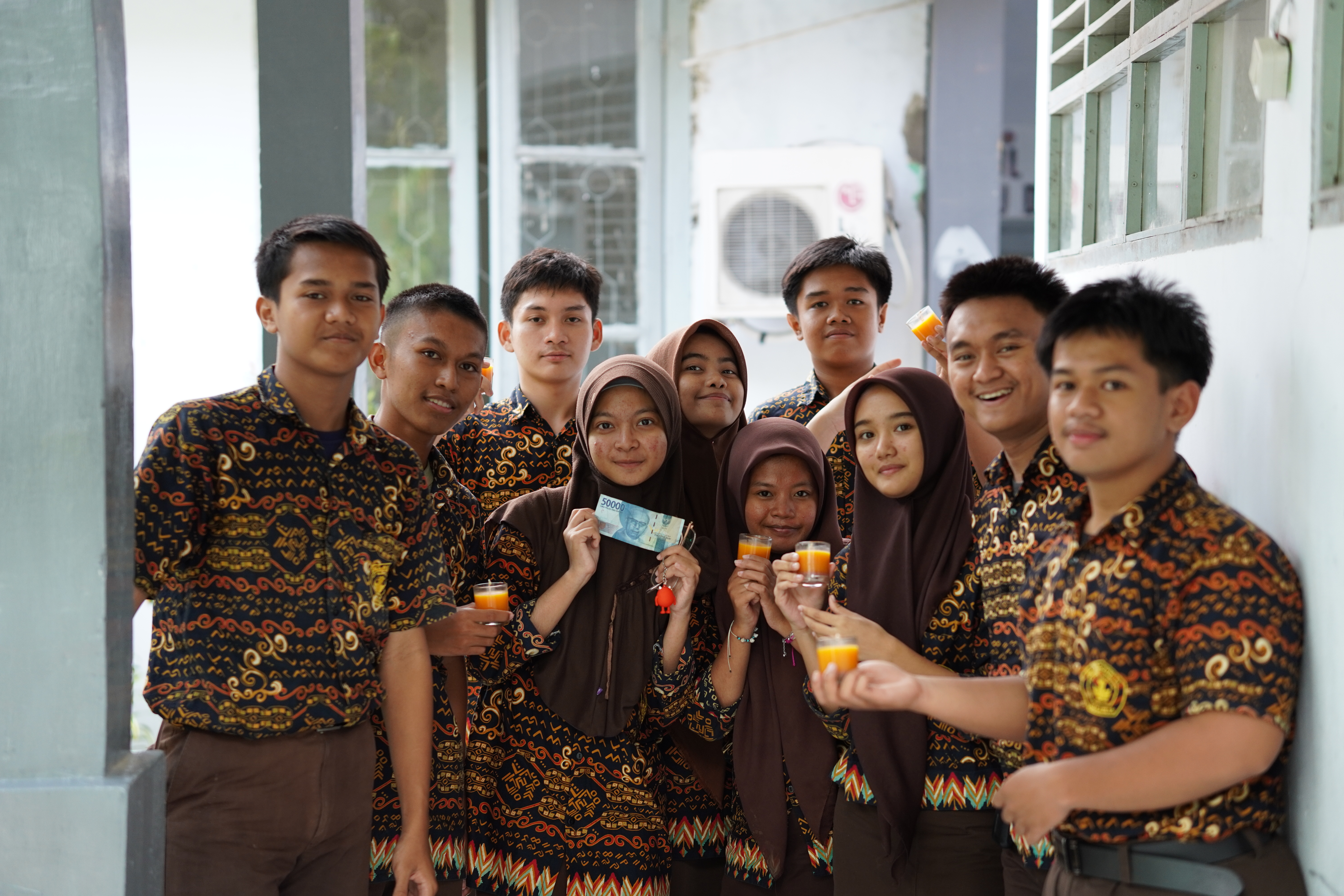 Creative Preneur Junior: "Learn to Become a Young Entrepreneur by Turning Waste into Treasure"